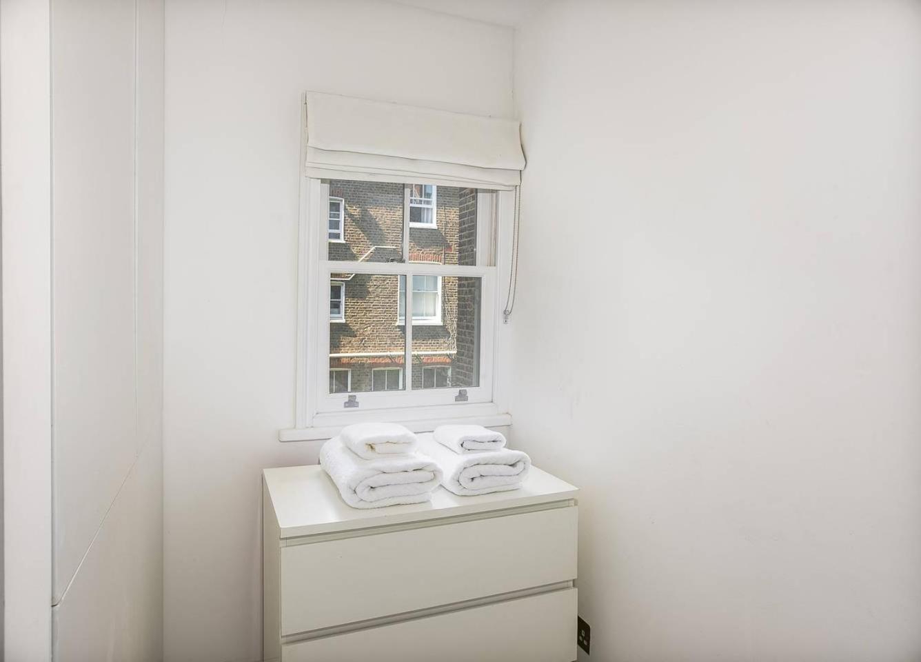 Guestready - West Kensington Home W/Balcony Лондон Екстериор снимка